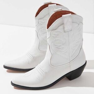 Urban Outfitters New Cowboy Boot